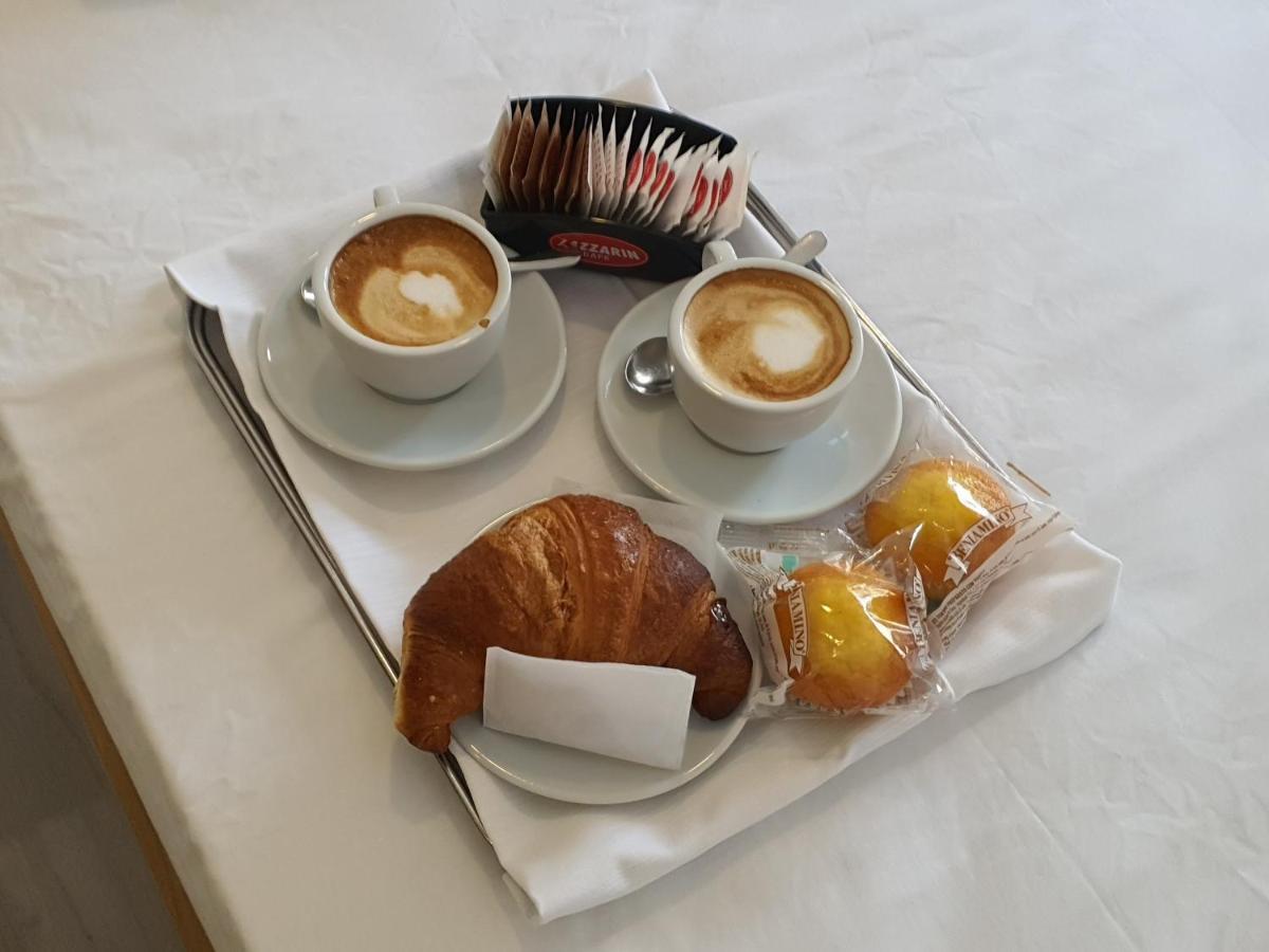 Miga Hotel Grado Centro エクステリア 写真